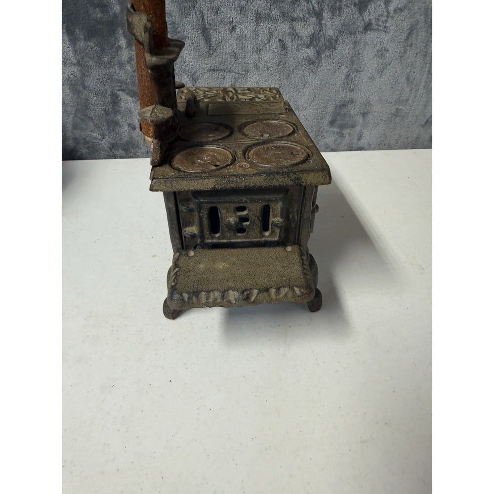 Crescent Vintage Black Stove Mini Replica Cast Iron Salesman Sample - Picture 3 of 7